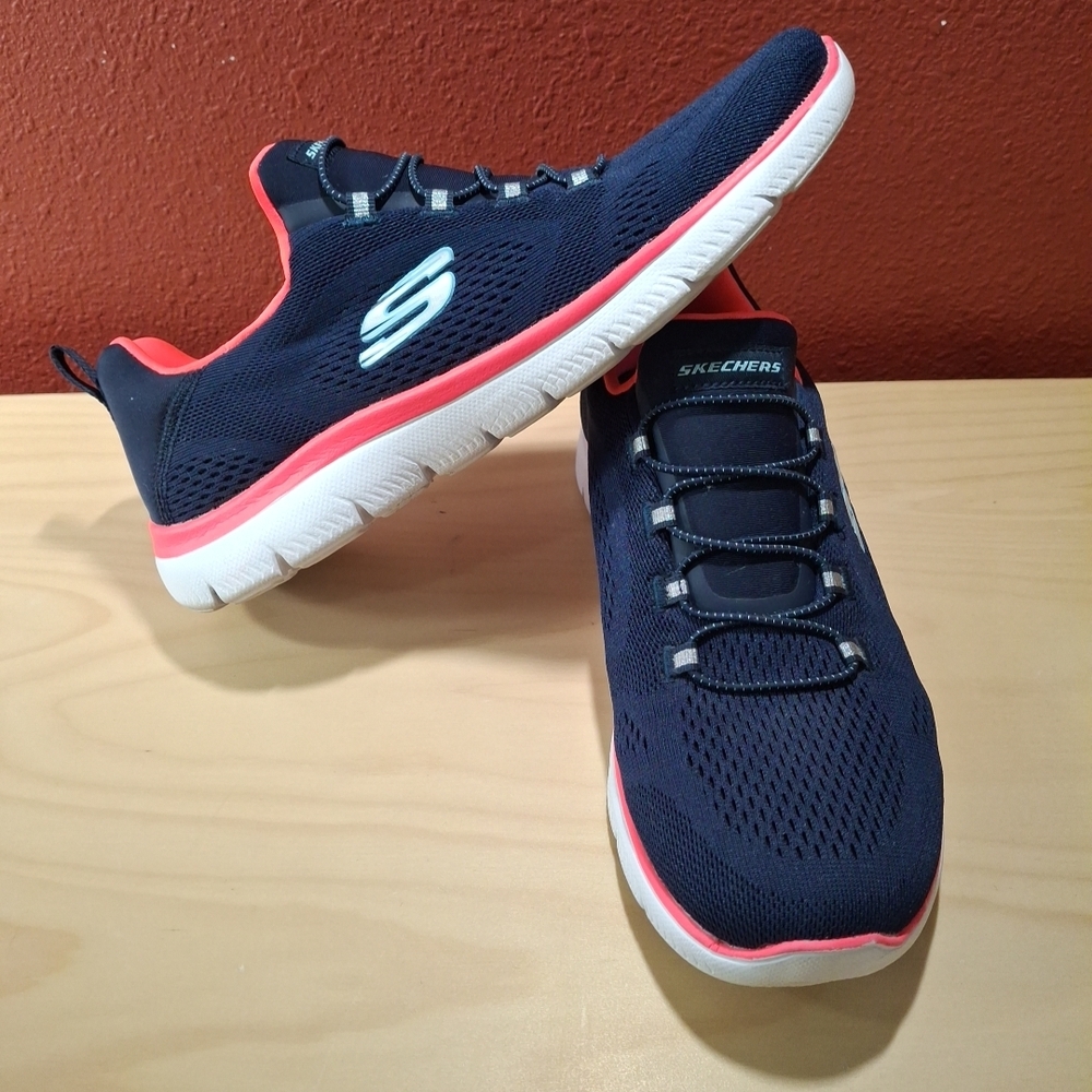 Skechers Summits Sneakers Women's 8.5 Slip On Shoes Blue Comfort Memory Foam EUC